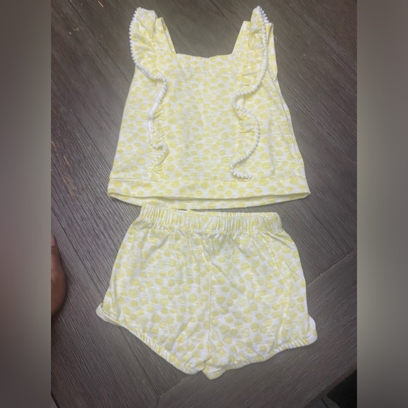 Tahari Baby 2Pc Set Yellow and White 4T - Picture 4 of 5